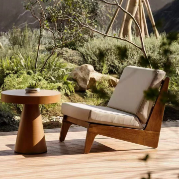 LYRA CHAIR