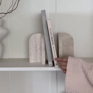 TRAVERTINE BOOKEND
