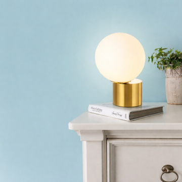 GOLDEN TABLE LAMP 3