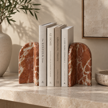 ROJO BOOKEND