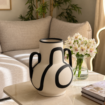 EMBLEM VASE