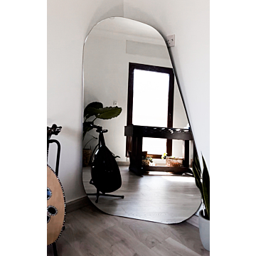 LA POIRE MIRROR
